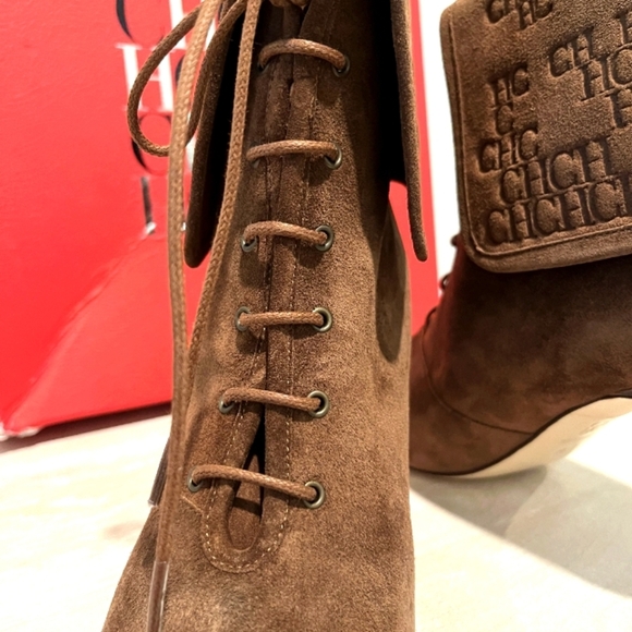 Rare Carolina Herrera Chocolate Brown Suede Foldover Logo Boots Size 39 … - Picture 8 of 14